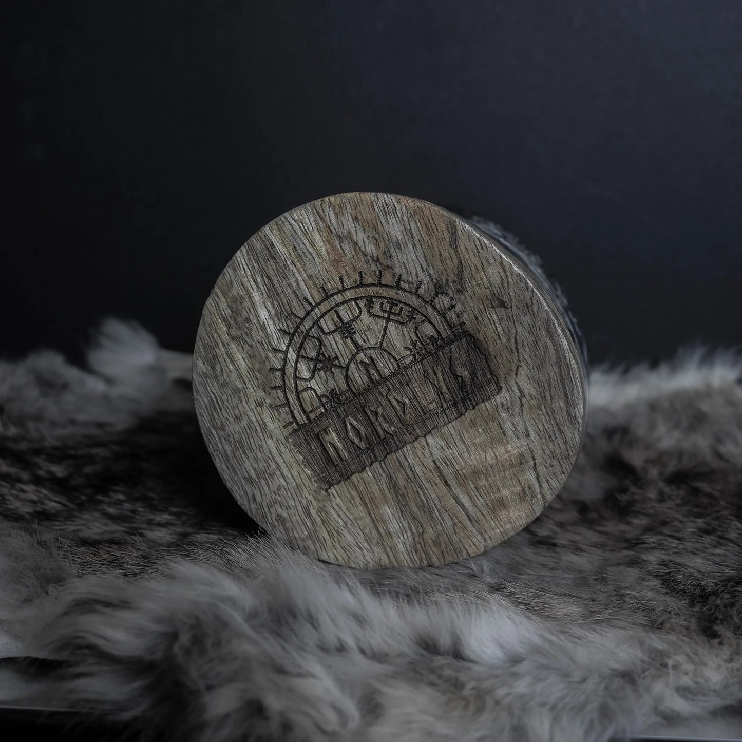 Handsnidad hornmugg, Livets träd