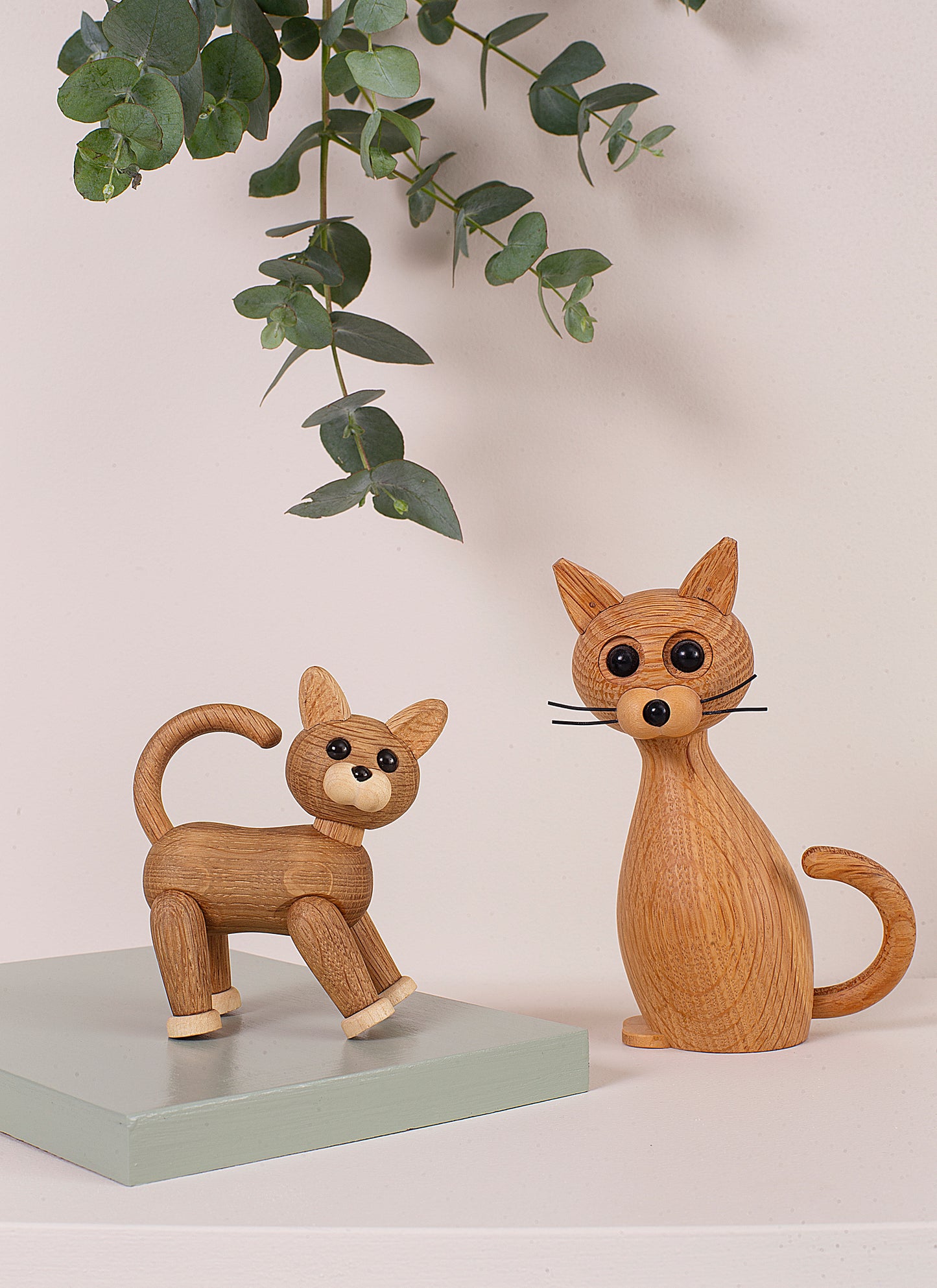 Lucky – Träkatt Dekoration 15,9 cm FSC®