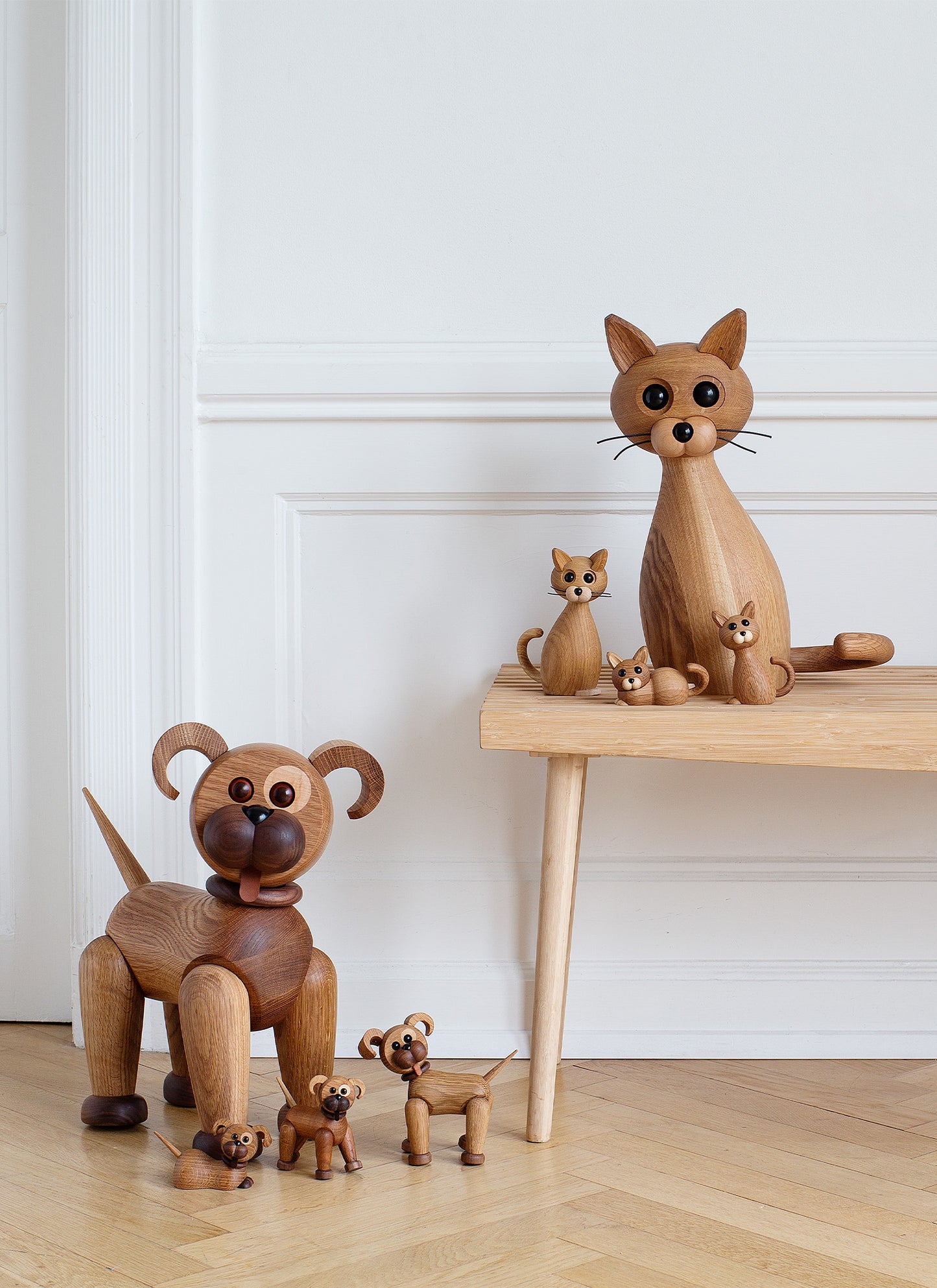 Big Happy – Trähund Dekoration 38 cm FSC®