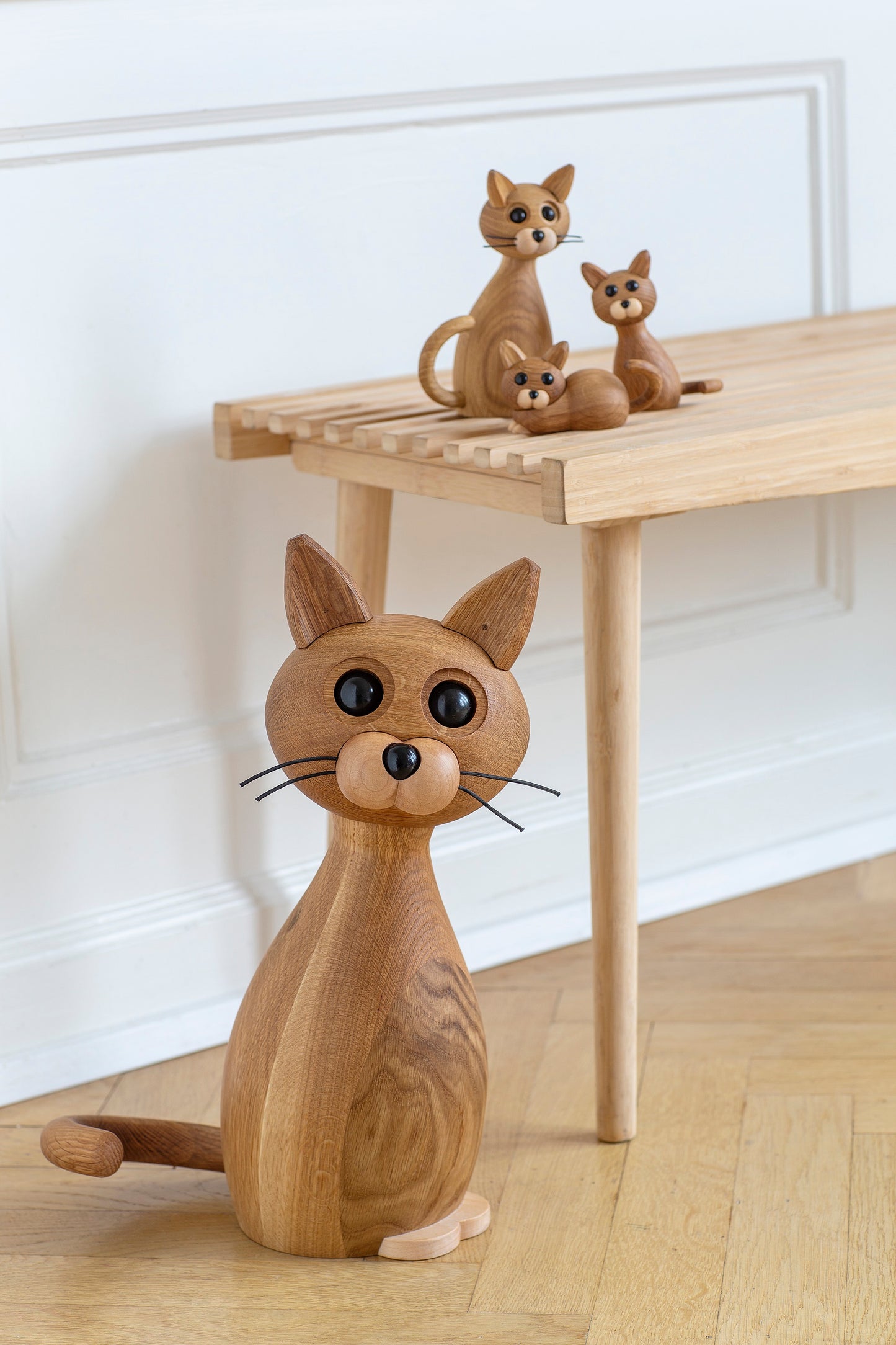 Big Lucky – Träkatt Dekoration 42 cm FSC®