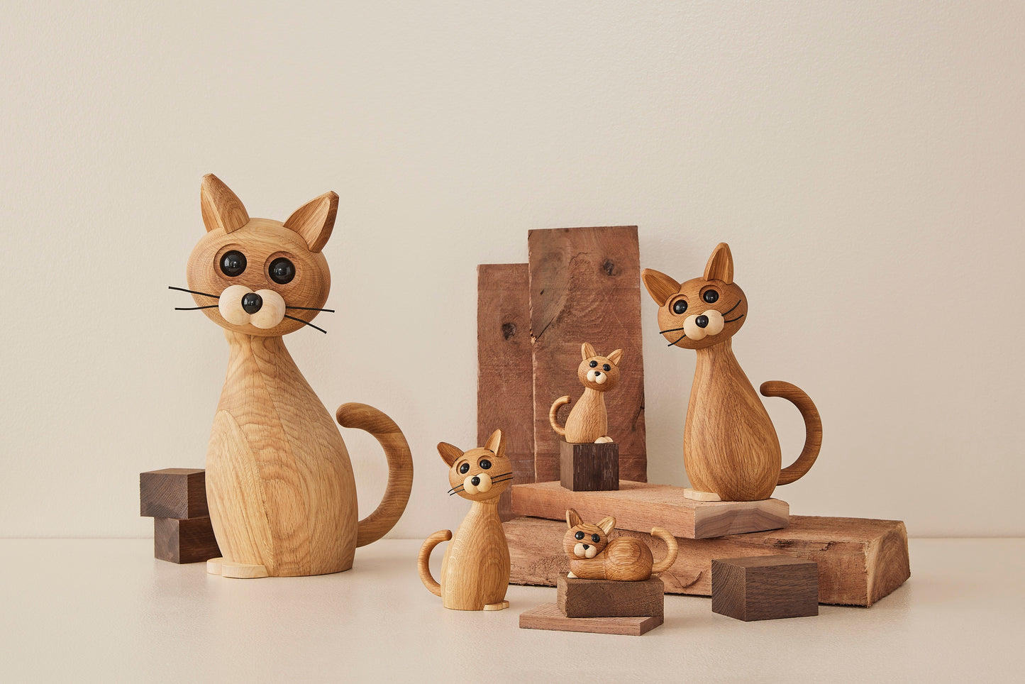 Big Lucky – Träkatt Dekoration 42 cm FSC®
