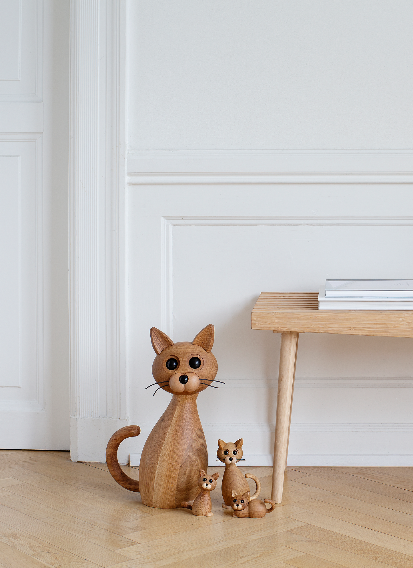 Big Lucky – Träkatt Dekoration 42 cm FSC®