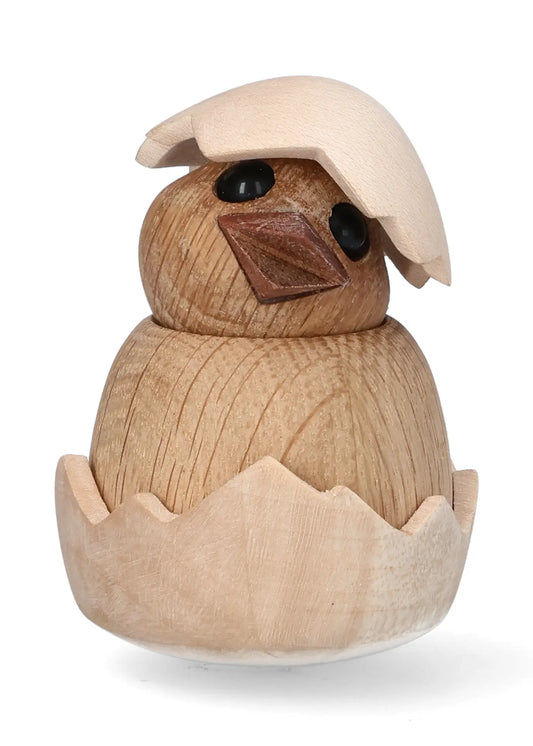 Chick – Nyfiken kyckling i FSC®-certifierat trä