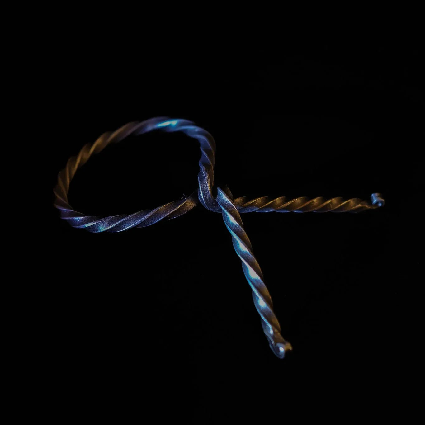 Dryckeshorn Bärsärk med hornställ