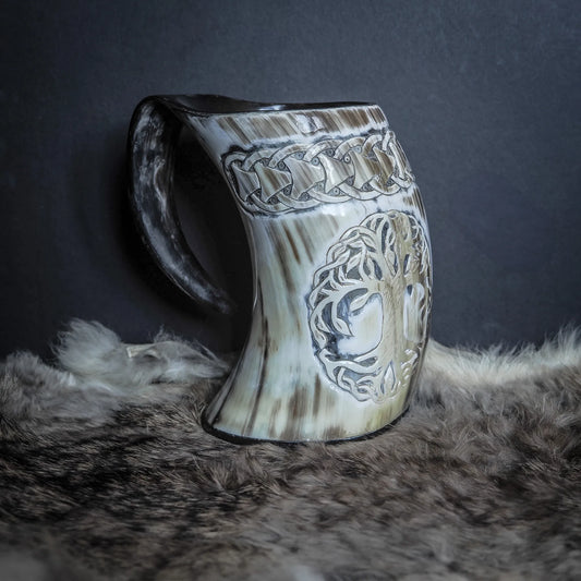 Handsnidad hornmugg, Livets träd