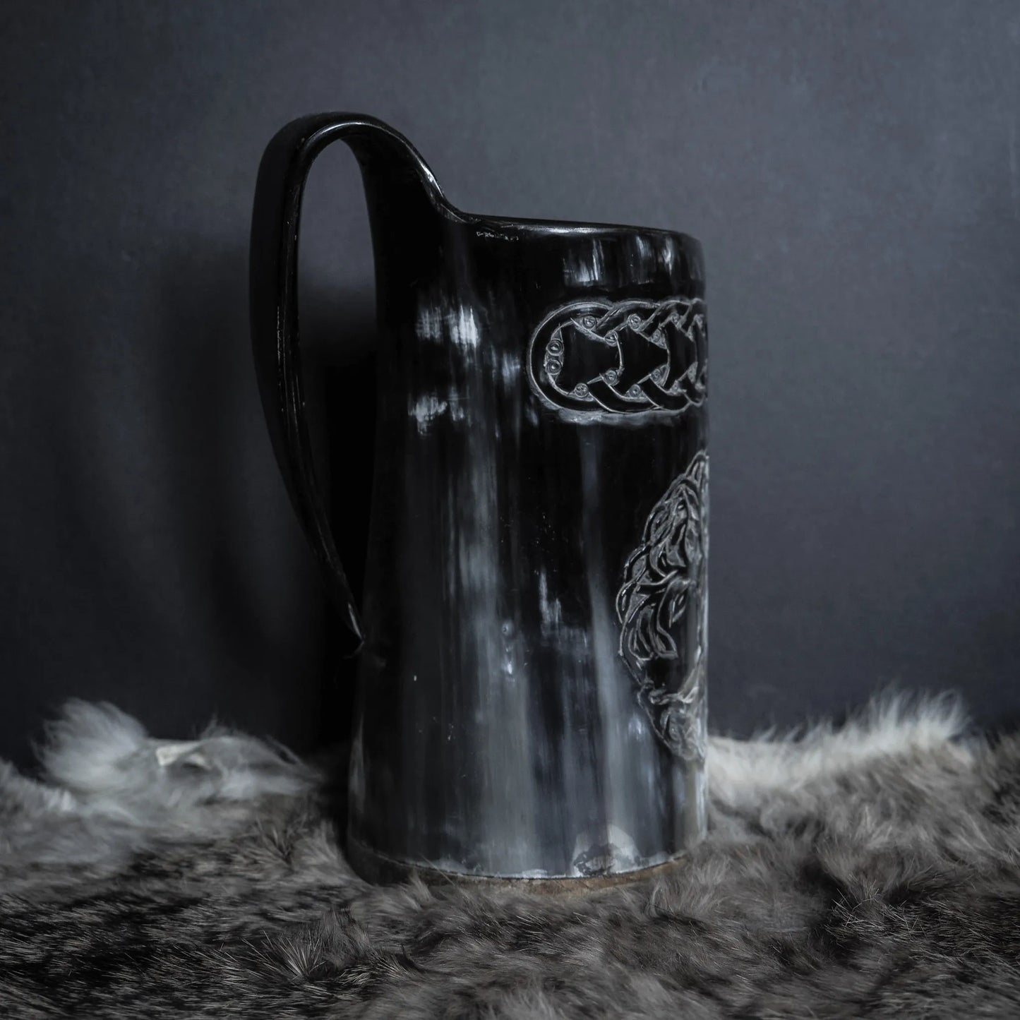 Handsnidad hornmugg, Livets träd