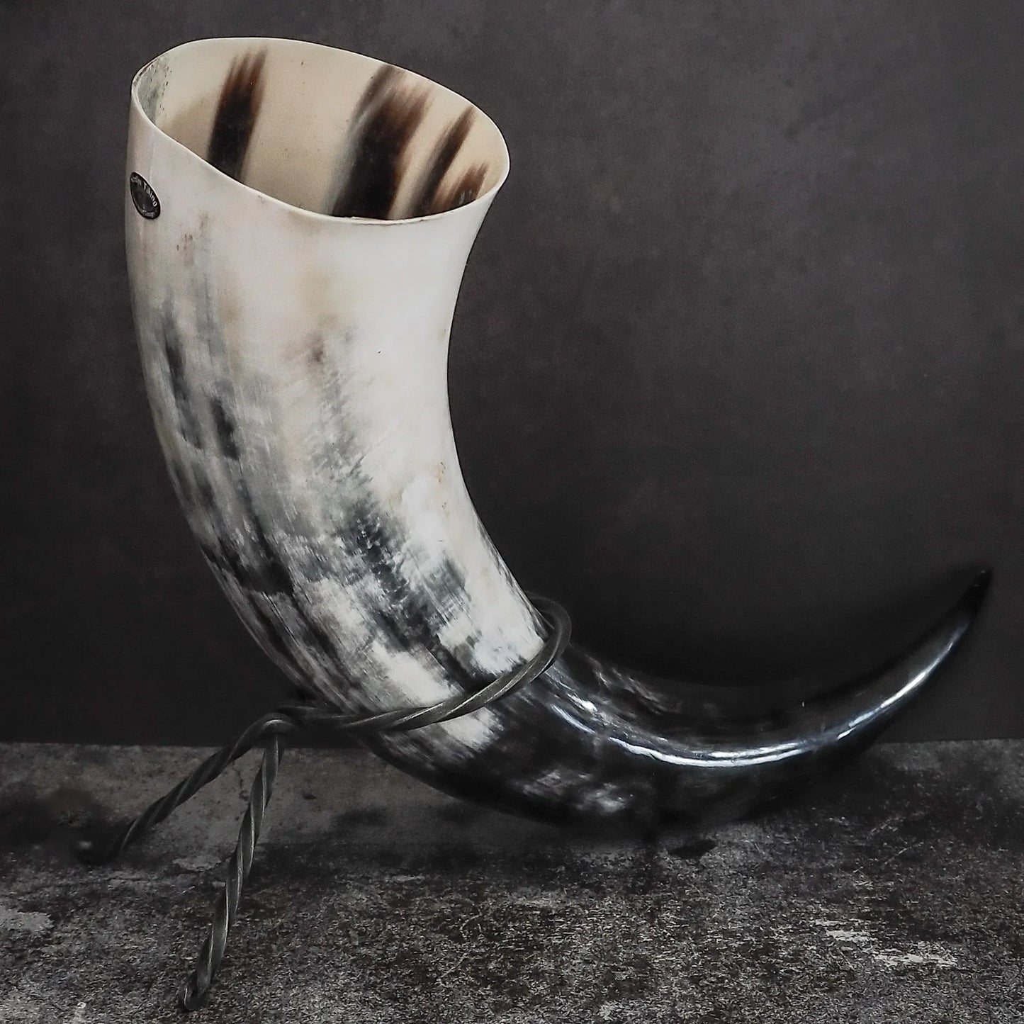 Dryckeshorn Jarl, ca 1000 ml