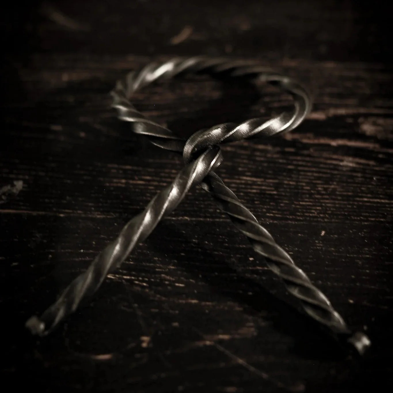 Dryckeshorn Bärsärk med hornställ