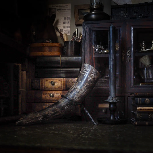 Dryckeshorn med smideställ, 350 ml